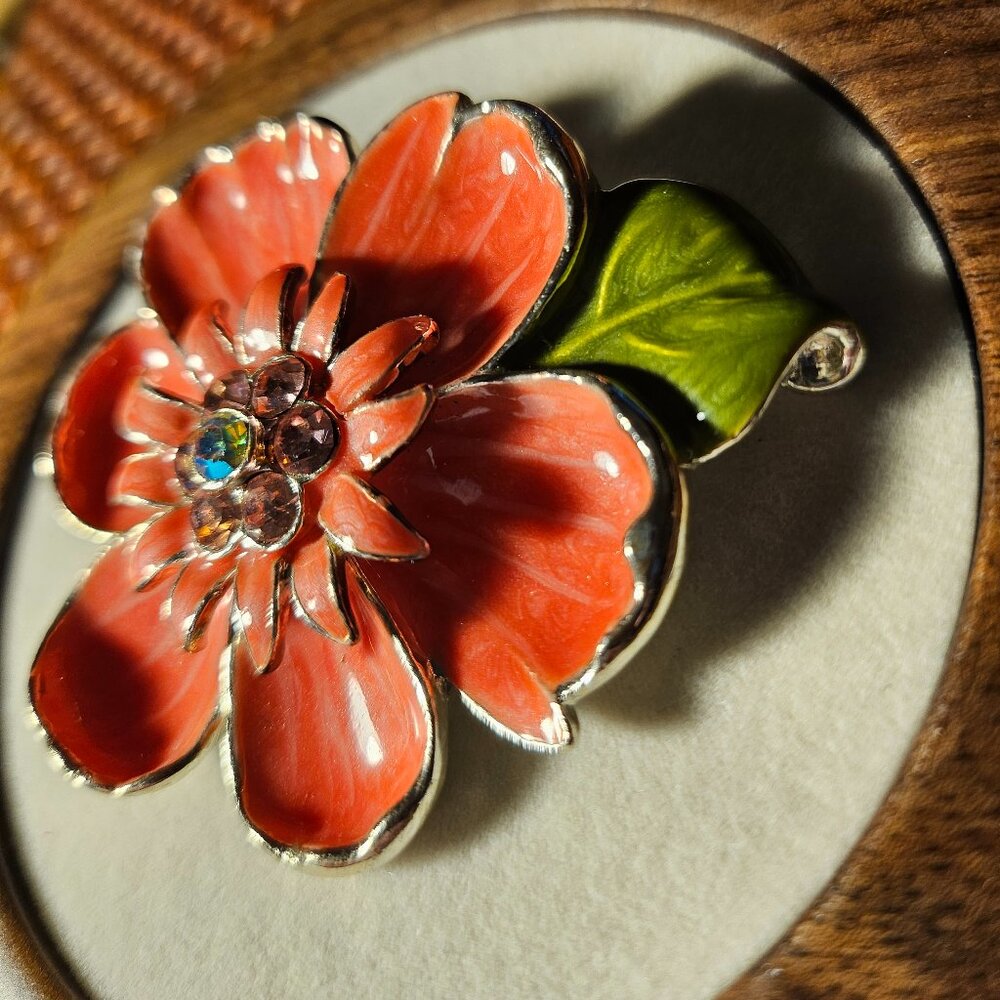 Vintage Enamel Brooch - Picture 3 of 5